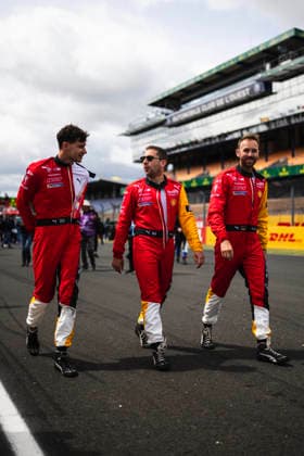 24 HEURES DU MANS 2026 - TUESDAY 20 FRIJNS Robin (nld), RAST Renà (ger), VAN DER LINDE Sheldon (zaf), BMW M Team WRT, BMW M Hybrid V8 20, Hypercar, portrait during the 24 Hours of Le Mans 2026, 3rd round of the 2026 FIA World Endurance Championship, on June 9, 2026 on the Circuit des 24 Heures du Mans in Le Mans, France - Le MansFrance Copyright: xCharlyxLopezx