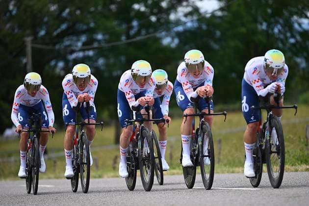 Tour Auvergne - Rhone-Alpes 2026 Stage 3 PERREUX, FRANCE - JUNE 09 : Jegat Jordan (FRA) of TotalEnergies, Bouchard Geoffrey (FRA) of TotalEnergies, Breuillard Nicolas (FRA) of TotalEnergies, Burgaudeau Mathieu (FRA) of TotalEnergies, Guernalec Thibault (FRA) of TotalEnergies, Le Berre Mathis (FRA) of TotalEnergies, Vercher Matteo (FRA) of TotalEnergies during stage 3 of the 78th edition of Tour Auvergne - Rhone-Alpes an UCI World Tour 2.UWT Team Time Trial stage for Men Elite of 28.4 km with start in Perreux and finish in Perreux on June 9, 2026 in Perreux, France, 09 06 2026 ( Motordriver Guy De Vuyst - Perreux France Copyright: xVincentxKalutx
