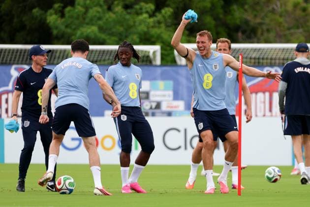 Dan Burn during a training session England Team Training, 2026 FIFA World Cup, WM, Weltmeisterschaft, Fussball Football, Palm Beach Gardens, Palm Beach, Florida, USA - 09 Jun 2026Florida Florida Blue Training Centre United States of America EDITORIAL USE ONLY No use with unauthorised audio, video, data, fixture lists, club league logos or live services. Online in-match use limited to 120 images, no video emulation. No use in betting, games or single club league player publications. Copyright: xChrisxArjoon Shutterstockx 16918901an