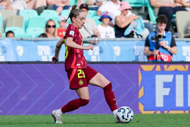 Sophia Kleinherne Germany controls the ball, FIFA Women s World Cup 2027 Qualifier, Slovenia v Germany, Stadion Stozice on June 09, 2026 in Ljubljana, Slovenia Photo by Marco Steinbrenner DeFodi Images Sophia Kleinherne Germany controls the ball, FIFA Women s World Cup 2027 Qualifier, Slovenia v Germany, Stadion Stozice, June 9, 2026 in Ljubljana, Slovenia Photo by Marco Steinbrenner DeFodi Images