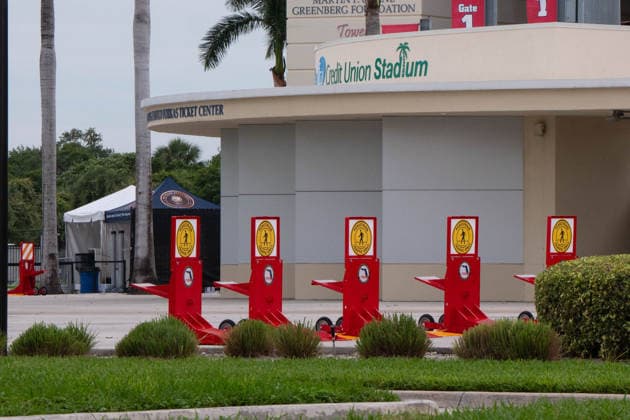 June 9, 2026, Boca Raton, Fl, USA: Pedestrian barricades line the entrance to the ticket center at FAU Stadium in Boca Raton, Florida, on Tuesday as CuraoÂßao trained ahead of its first‘ever FIFA World Cup, WM, Weltmeisterschaft, Fussball appearance, opening against Germany. Boca Raton USA - ZUMAc343 20260609_znp_c343_017 Copyright: xChrisxBeckettx