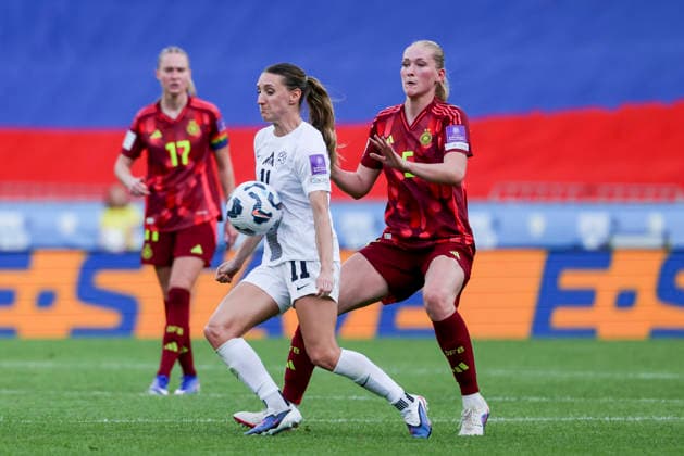 Lara Prasnikar Slovenia and Camilla Kuever Germany battle for the ball, FIFA Women s World Cup 2027 Qualifier, Slovenia v Germany, Stadion Stozice on June 09, 2026 in Ljubljana, Slovenia Photo by Marco Steinbrenner DeFodi Images Lara Prasnikar Slovenia and Camilla Kuever Germany battle for the ball, FIFA Women s World Cup 2027 Qualifier, Slovenia v Germany, Stadion Stozice, June 9, 2026 in Ljubljana, Slovenia Photo by Marco Steinbrenner DeFodi Images