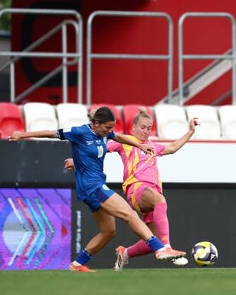 Rachel McLauchlan of Scotland Women and Noa Selimhodzic of Israel Women Israel Women v Scotland Women, FIFA 2027 Women s World Cup Qualifying, Football, Bozsnik Arena, Budapest, Hungary - 09 Jun 2026Budapest Bozsnik Arena Hungary EDITORIAL USE ONLY No use with unauthorised audio, video, data, fixture lists, club league logos or live services. Online in-match use limited to 120 images, no video emulation. No use in betting, games or single club league player publications. Copyright: xNikolaxKrstic Shutterstockx 16911191ai