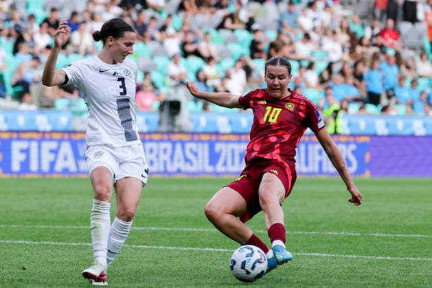 Sara Agrez Slovenia and Larissa Muehlhaus Germany battle for the ball, FIFA Women s World Cup 2027 Qualifier, Slovenia v Germany, Stadion Stozice on June 09, 2026 in Ljubljana, Slovenia Photo by Marco Steinbrenner DeFodi Images Sara Agrez Slovenia and Larissa Muehlhaus Germany battle for the ball, FIFA Women s World Cup 2027 Qualifier, Slovenia v Germany, Stadion Stozice, June 9, 2026 in Ljubljana, Slovenia Photo by Marco Steinbrenner DeFodi Images