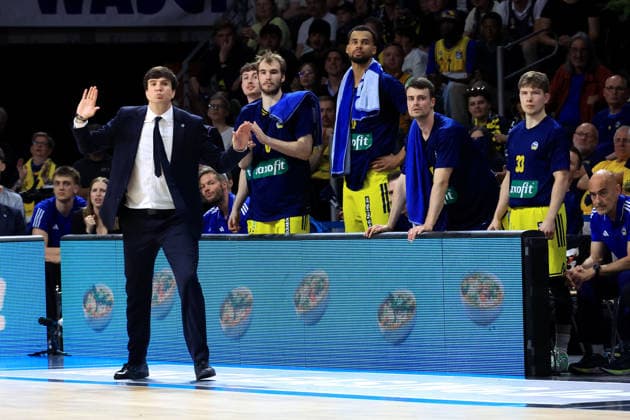DEU, easyCredit BBL, ALBA vs Bamberg, 09 06 2026, Max Schmeling Halle, Berlin, DEU, easyCredit BBL, ALBA vs Bamberg, in the picture CHIEF TRAINER Pedro Calles ALBA Berlin , ALBA players bench nordphotoxGmbHx xEngler nph00076