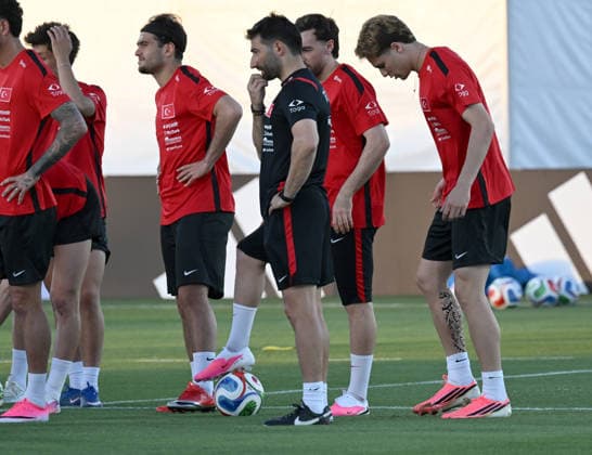 Turkiye continues World Cup preparations in Arizona ahead of Australia opener MESA, ARIZONA, US - JUNE 09: Orkun Kokcu, Aral Simsir, Kenan Yildiz and Arda Guler of the Turkish national football team attend the training session at the Arizona Athletic Grounds in Mesa, Arizona, United States on June 09, 2026. Turkiye s national football team continued its preparations for the 2026 FIFA World Cup, WM, Weltmeisterschaft, Fussball with a training session. Turkiye will open Group D play against Australia on June 13 at BC Place Stadium in Vancouver, Canada at 9 p.m. local time (0400GMT on June 14). Tayfun Coskun Anadolu Arizona United States. Editorial use only. Please get in touch for any other usage. Copyright: x2026xAnadoluxTayfunxCoskunx