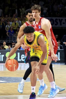 DEU, easyCredit BBL, ALBA vs Bamberg, 09 06 2026, Max Schmeling Halle, Berlin, DEU, easyCredit BBL, ALBA vs Bamberg, pictured Jack Kayil ALBA Berlin 7 , Ibrahim Watson Boye Bamberg 2 , Richard Balint Bamberg 11 nordphotoxGmbHx xEngler nph00076