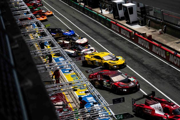24 HEURES DU MANS 2026 - FREE PRACTICE AND QUALIFIYING SESSION 34 DEMPSEY Peter (irl), YOLUC Salih (tur), EASTWOOD Charlie (irl), Racing Team Turkey by TF, Corvette Z06 LMGT3.R 34, LM GT3, 33 KEATING Ben (usa), EDGAR Jonny (gbr), CATSBURG Nicky (ned), TF Corvette Z06 LMGT3.R 33, LM GT3, pitlane, during the Free Practice and Qualifying session of the 24 Hours of Le Mans 2026, 3rd round of the 2026 FIA World Endurance Championship, from June 10 to 11, 2026 on the Circuit des 24 Heures du Mans in Le Mans, France - Le MansFrance Copyright: xCharlyxLopezx