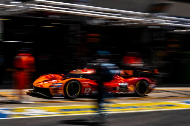 24 HEURES DU MANS 2026 - FREE PRACTICE AND QUALIFIYING SESSION 17 LOTTERER Andrà (ger), DERANI Pipo (bra), JAUBERT Mathys (fra), Genesis Magma Racing, Genesis GMR-001 17, Hypercar, pitstop, arrêt aux stands during the Free Practice and Qualifying session of the 24 Hours of Le Mans 2026, 3rd round of the 2026 FIA World Endurance Championship, from June 10 to 11, 2026 on the Circuit des 24 Heures du Mans in Le Mans, France - Le MansFrance Copyright: xCharlyxLopezx