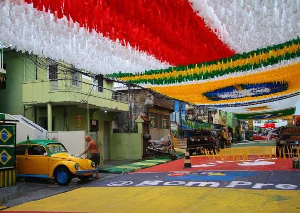 Moradores transformam Rua da Copa para a Copa do Mundo FIFA 2026 em Manaus A view of Santa Isabel Street, known locally as World Cup Street, decorated and painted by residents in celebration of the 2026 FIFA World Cup, WM, Weltmeisterschaft, Fussball in the Praca 14 neighborhood of Manaus, Amazonas state, Brazil, Wednesday, June 10, 2026. Photo: EDMAR BARROS ATO PRESS ESTADoO CONTEÃöDO Manaus Amazonas Brasil Copyright: xEdmarxBarrosx