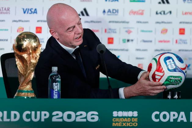 Fußball, FIFA WM 2026, Pressekonferenz in Mexiko-City mit Gianni Infantino #2 Infantino attends a press conference, PK, Pressekonferenz on the eve of the FIFA World Cup, WM, Weltmeisterschaft, Fussball 2026 opening match FIFA President Gianni Infantino attends a press conference on the eve of the FIFA World Cup 2026 opening match, in Mexico City, Mexico, 10 June 2026. MEXICO CITY Mexico Copyright: xISAACxESQUIVELx