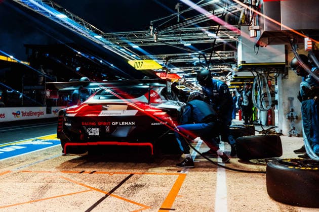 Motorsport, 24 Stunden von Le Mans, Training und Qualifikation #2 24 HEURES DU MANS 2026 - FREE PRACTICE AND QUALIFIYING SESSION 59 MATEU Clà ment (fra), FOSSARD Marius (fra), HASSE CLOT Valentin (fra), Racing Spirit of Leman, Aston Martin Vantage AMR LMGT3 59, LM GT3, action, pitstop, arrêt aux stands during the Free Practice and Qualifying session of the 24 Hours of Le Mans 2026, 3rd round of the 2026 FIA World Endurance Championship, from June 10 to 11, 2026 on the Circuit des 24 Heures du Mans in Le Mans, France - Copyright: xAndreaxLorenzinax