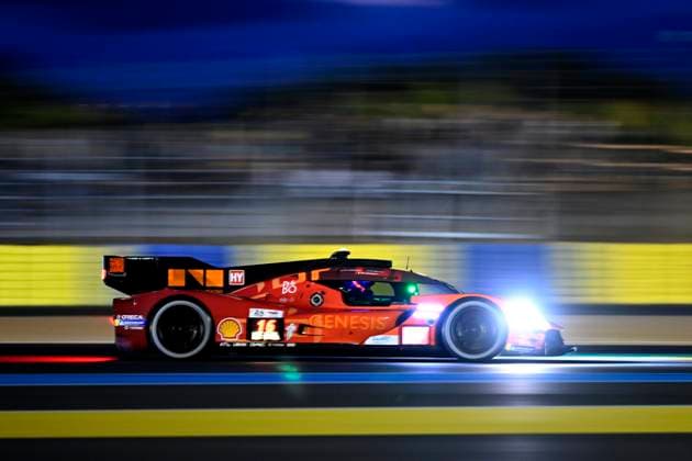 Motorsport, 24 Stunden von Le Mans, Training und Qualifikation #2 24 HEURES DU MANS PHOTOPQR OUEST FRANCE Marc OLLIVIER ; Le Mans ; 10 06 2026 ; Genesis Magma Racing 17 ( Hypercar ), pilotée par André LOTTERER , Luis Felipe DERANI et Mathys JAUBERT Sur le circuit des 24h du Mans, la journée de mercredi 10 juin 2026 est consacrée aux essais libres et aux essais qualificatifs. Pour les équipes, la mise au point de leur voiture sur le tracé unique de 13,626 km se précise. 94e édition des 24 Heures du Mans ( Sarthe ). At the 24 Hours of Le Mans circuit, Wednesday, June 10, 2026, is dedicated to free practice and qualifying. For the teams, the fine-tuning of their cars on the unique 13.626 km track is taking shape. 94th edition of the 24 Hours of Le Mans (Sarthe) Le Mans France Copyright: xPHOTOPQR OUESTxFRANCE MAXPPPxMarcxOLLIVIERx 20260611OFR1021 20260611OFR1021