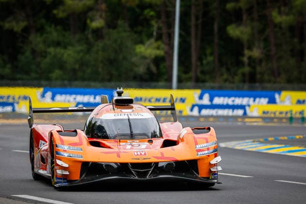24 HEURES DU MANS 2026 - FREE PRACTICE AND QUALIFIYING SESSION 19 JAMINET Mathieu (fra), CHATIN Paul-Loup (fra), JUNCADELLA Daniel (esp), Genesis Magma Racing, Genesis GMR-001 19, Hypercar, action, during the Free Practice and Qualifying session of the 24 Hours of Le Mans 2026, 3rd round of the 2026 FIA World Endurance Championship, from June 10 to 11, 2026 on the Circuit des 24 Heures du Mans in Le Mans, France - Le MansFrance Copyright: xFREDERICxLExFLOCxHx