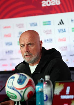 (260612) -- TORONTO, June 12, 2026 -- Sergej Barbarez, head coach of Bosnia and Herzegovina attends a press conference, PK, Pressekonferenz ahead of the group stage match between Canada and Bosnia and Herzegovina at the FIFA World Cup, WM, Weltmeisterschaft, Fussball 2026 in Toronto, Canada, June 11, 2026. (Photo by Xinhua) (SP)CANADA-TORONTO-FOOTBALL-FIFA WORLD CUP-PRESS CONFERENCE-CAN VS BIH ZouxZheng