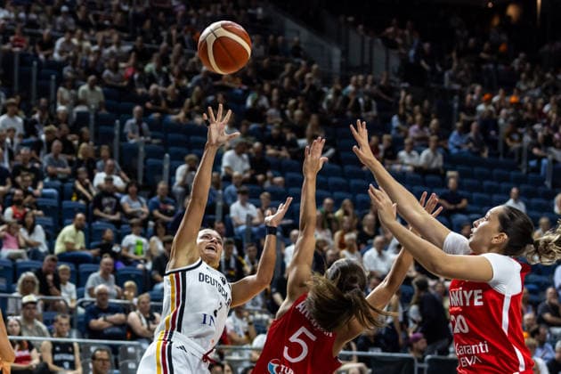 August 27, 2026, GER, Exhibition Game, 2026 FIBA Women s Basketball World Cup, Cologne, Germany vs. Turkey, Alexandra Wilke (Germany), 3, Cologne, LANXESS arena, North Rhine-Westphalia, Germany