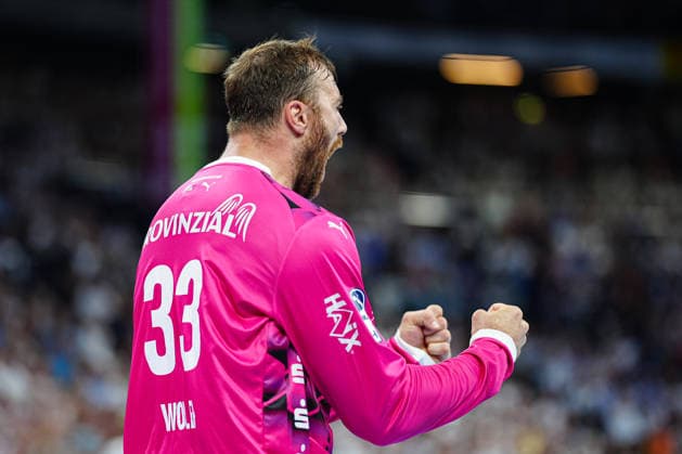 Celebration after a save by Andreas Wolff, THW Kiel, 33 GER, THW Kiel vs. TBV Lemgo Lippe, Handball, Bundesliga 1, Matchday 1, 2026–2027 Season, August 27, 2026 GER, THW Kiel vs. TBV Lemgo Lippe, Handball, 1st Bundesliga, Matchday 1, 2026–2027 Season, August 27, 2026 Kiel Copyright: xEibner-Pressefoto MarcelxvonxFehrnx EP_MFN