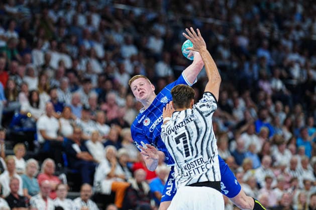 Goal by Niels Gerardus Versteijnen, TBV Lemgo Lippe, 25, Julian Köster, THW Kiel, 07 GER, THW Kiel vs. TBV Lemgo Lippe, Handball, 1st Bundesliga, Matchday 1, 2026–2027 Season, August 27, 2026 GER, THW Kiel vs. TBV Lemgo Lippe, Handball, 1. Bundesliga, Matchday 1, 2026–2027 Season, August 27, 2026 Kiel Copyright: xEibner-Pressefoto MarcelxvonxFehrnx EP_MFN