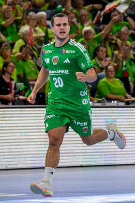 In the photo, from left: Tim Freihoefer, Fuechse Berlin, 20, goal, score, celebration, goal celebration, joy, excitement, celebrating, GER, Berlin, handball, Füchse Berlin vs. MT Melsungen, at the Max Schmeling Halle, August 27, 2026, Copyright: HMBxMedia UwexKoch