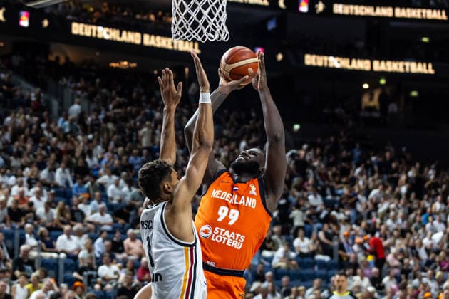 August 27, 2026, GER, FIBA 2027 Basketball World Cup, European Qualifiers Cologne, Germany vs. Turkey, Nathan Kuta (Netherlands), 99, Oscar Da Silva (Germany), 1, Cologne, LANXESS arena, North Rhine-Westphalia, Germany