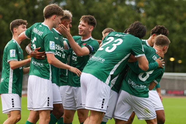 August 28, 2026, Soccer, Men s, 2026–2027 Season, Bavarian Regional League, Matchday 6: FC Schweinfurt 05 vs. SpVgg Greuther Fürth II; Schweinfurt celebrates the 1–0 win thanks to Jason Prodanovic; FC Schweinfurt 05, 17; Schweinfurt Riedel Bau Arena at Sachs Stadium, Bavaria, Lower Franconia, Germany