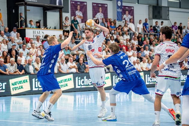 2 HBL TV Hüttenberg vs. TV Großwallstadt, August 28, 26 David Kuntscher (TV Hüttenberg), 97, Johan Rohwer, TV Großwallstadt, 29, Patrick Gempp, TV Großwallstadt, 7 2 HBL TV Hüttenberg vs. TV Großwallstadt, Hüttenberg, August 26, 2028 Copyright: xBEAUTIFULxSPORTS Roeczeyx