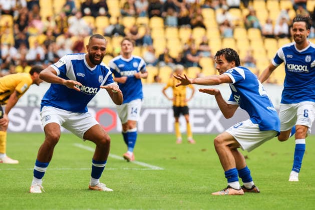 3 German Soccer Bundesliga: Alemannia Aachen vs. SV Meppen, August 29, 2026. Cyrill Akono (SV Meppen, No. 9) and Niclas Nadj (SV Meppen, No. 40) celebrate the 0–3 goal scored by Niclas Nadj (SV Meppen), 40 Third Division Alemannia Aachen vs. SV Meppen, Matchday 3, on August 29, 2026, Tivoli, Aachen. DFB regulations prohibit any use of photographs as image sequences and or quasi-video. Copyright: xBEAUTIFULxSPORTS Freisenx