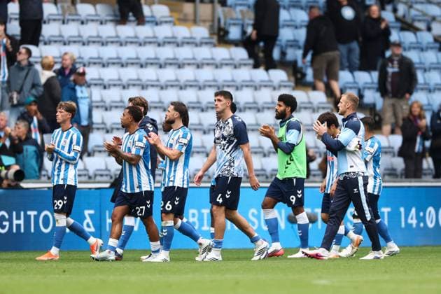 Coventry City players at full time Coventry City v Hull City, Premier League Football, Football, Coventry Building Society Arena, Coventry, UK - 29 Aug 2026Coventry Coventry Building Society Arena United Kingdom EDITORIAL USE ONLY No use with unauthorised audio, video, data, fixture lists, club league logos or live services. Online in-match use limited to 120 images, no video emulation. No use in betting, games or single club league player publications. Copyright: xRyanxBrowne Shutterstockx 17119017fs