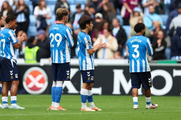 Coventry City players at full time Coventry City v Hull City, Premier League Football, Football, Coventry Building Society Arena, Coventry, UK - 29 Aug 2026Coventry Coventry Building Society Arena United Kingdom EDITORIAL USE ONLY No use with unauthorised audio, video, data, fixture lists, club league logos or live services. Online in-match use limited to 120 images, no video emulation. No use in betting, games or single club league player publications. Copyright: xAndrewxFosker Shutterstockx 17119018eq