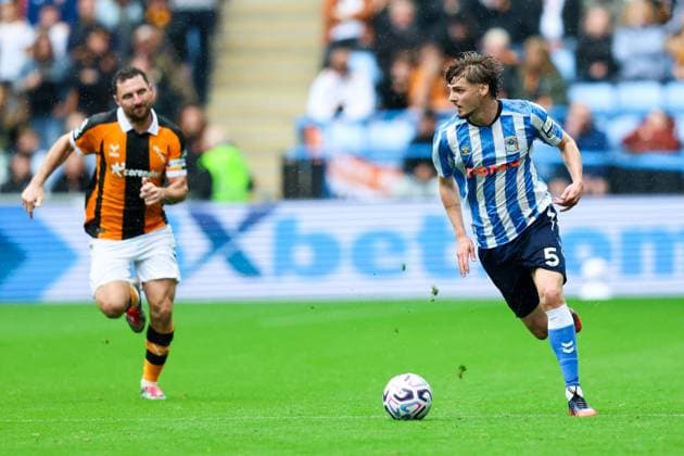 Jack Rudoni of Coventry City Coventry City v Hull City, Premier League Football, Football, Coventry Building Society Arena, Coventry, UK - 29 Aug 2026Coventry Coventry Building Society Arena United Kingdom EDITORIAL USE ONLY No use with unauthorised audio, video, data, fixture lists, club league logos or live services. Online in-match use limited to 120 images, no video emulation. No use in betting, games or single club league player publications. Copyright: xAndrewxFosker Shutterstockx 17119018gv