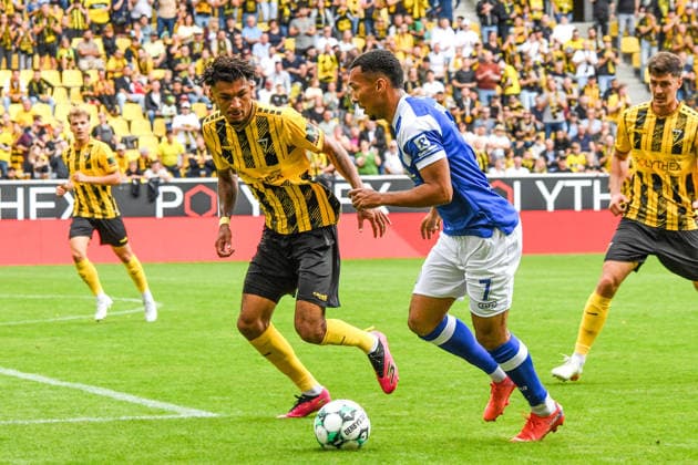 From left: Joel da Silva Kiala (Alemannia Aachen), 37; Oliver Schmitt (SV Meppen), 7; tackle, duel, dynamic, action, August 29, 2026, Aachen, Germany; soccer, 3. Liga, TSV Alemannia Aachen vs. SV Meppen, soccer, 3rd Division, TSV Alemannia Aachen vs. SV Meppen, DFB and DFL regulations prohibit any use of photographs as image sequences and or quasi-video xmhx
