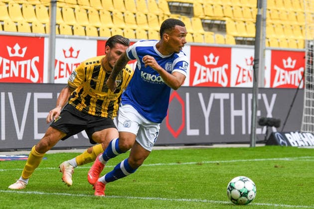 v li Petros Bagkalianis, Alemania Aachen, 2, Oliver Schmitt, SV Meppen, 7, tackle, duel, dynamic, action, 08 29 2026, Aachen, Germany, soccer, 3rd Division, TSV Alemannia Aachen vs. SV Meppen, soccer, 3rd Division, TSV Alemannia Aachen vs. SV Meppen, DFB and DFL regulations prohibit any use of photographs as image sequences and or quasi-video xmhx