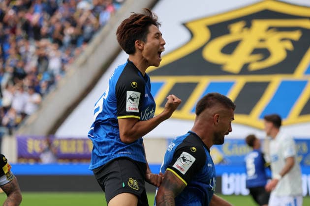 August 30, 2026, Soccer, Men s, 3rd Division, 2026–2027 Season, 1 FC Saarbrücken vs. FC Hansa Rostock, celebration of the 1–1 goal, goal scorer Seung Joon Lee, 1 FC Saarbrücken, Saarbrücken, Ludwigsparkstadion, Saarland, Germany, DEU Copyright: xSebastianxBachx