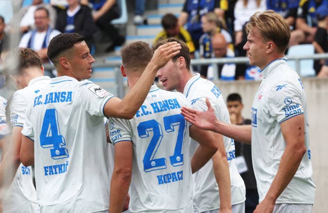 1. FC Saarbrücken vs. FC Hansa Rostock, Saarbrücken, August 30, 2026, Soccer, 3rd Division, 1. FC Saarbrücken vs. FC Hansa Rostock, FC Hansa Rostock celebrates after the 1-4 win over Saarbrücken, Ludwigspark Stadium, Saarland, Germany
