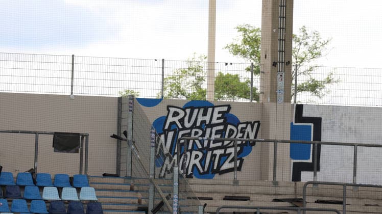 August 30, 2026, xrekx, Soccer 3rd Division, 1. FC Saarbrücken vs. Hansa Rostock – Hansa Rostock fans, atmosphere, scarves, ultras, spectators, visitors, choreography, graffiti, Rest in Peace Moritz, FCH Saarbrücken