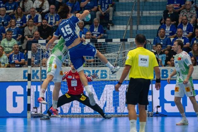 Miro Schluroff, backcourt, VfL Gummersbach 15, Game 1: VfL Gummersbach vs. SC Magdeburg, Opel Handball Bundesliga, Men s Division, Matchday 1, August 30, 2026, Gummersbach, North Rhine-Westphalia, Germany Copyright: xkolbert-press MartinxWdziecznyx