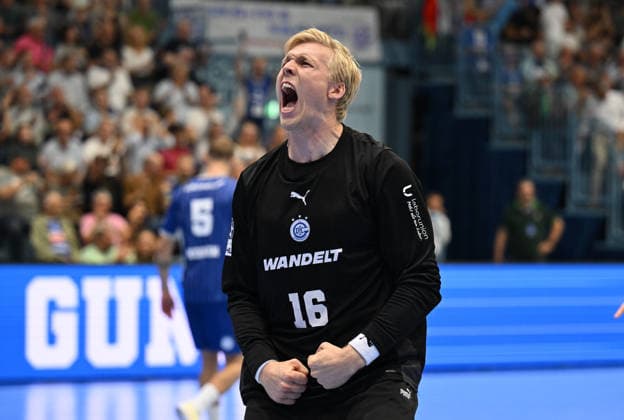 Bertram Obling, VfL Gummersbach, 16, celebrates (GER), VfL Gummersbach vs. SC Magdeburg, 1 Handball, Opel Bundesliga, VfL Gummersbach, 1st Division, 2026–2027 season, Matchday 1, Schwalbe Arena, Gummersbach, August 30, 2026 GER, VfL Gummersbach vs. SC Magdeburg, Handball, Opel Bundesliga, VfL Gummersbach, 1st Division, 2026–2027 season, Matchday 1, Schwalbe Arena, Gummersbach, August 30, 2026, Gummersbach Copyright: xEibner-Pressefoto JuergenxAugstx EP_JAT