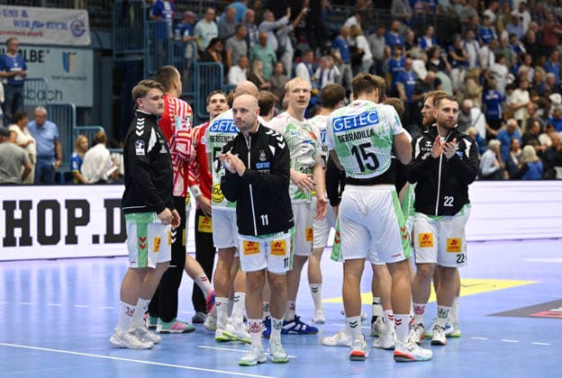 The SC Magdeburg team wins the season opener of the Opel Handball Bundesliga on the road against VfL Gummersbach, 33–31 (GER), VfL Gummersbach vs. SC Magdeburg, Handball, Opel Bundesliga, VfL Gummersbach, 1st Division, 2026–2027 season, Matchday 1, Schwalbe Arena, Gummersbach, August 30, 2026 (GER), VfL Gummersbach vs. SC Magdeburg, Handball 1, Opel Bundesliga, VfL Gummersbach, 1st Division, 2026–2027 season, Matchday 1, Schwalbe Arena, Gummersbach, August 30, 2026, Gummersbach Copyright: xEibner-Pressefoto JuergenxAugstx EP_JAT