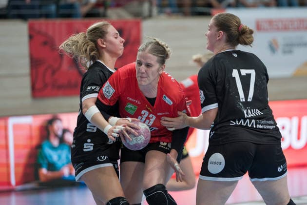Johanna Farkas Tussies, 19, Nele Wenzel Halle, 33, Charlotte Kähr Tussies, 17, SV Union Halle Neustadt vs. TuS Metzingen, Women’s Handball Bundesliga 1, 2026–27 season, August 30, 2026, Halle SWH Arena, Saxony-Anhalt, Germany