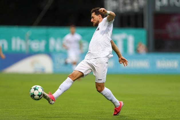 Charalambos Makridis of SC Preussen Münster in action, on the ball, making a solo run during the 3. Liga match between Viktoria Cologne and Preussen Münster at Sportpark Höhenberg on August 30, 2026, in Cologne, Germany. Photo by Oliver Kaelke, DeFodi Images. Charalambos Makridis of SC Preussen Münster controls the ball during the 3. Liga match between Viktoria Köln and Preussen Münster at Sportpark Höhenberg on August 30, 2026 in Cologne, Germany Photo by Oliver Kaelke, DeFodi Images DFB and DFL regulations prohibit any use of photographs as image sequences and or quasi-video. Photo by Oliver Kaelke, DeFodi Images
