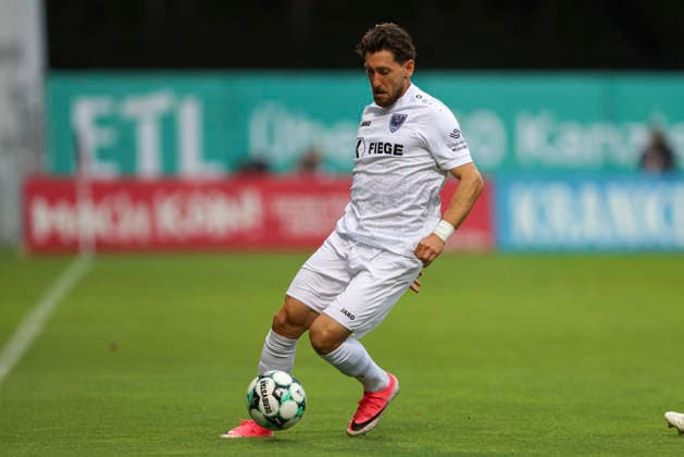 Charalambos Makridis of SC Preussen Münster in action, on the ball, making a solo run during the 3. Liga match between Viktoria Cologne and Preussen Münster at Sportpark Höhenberg on August 30, 2026, in Cologne, Germany. Photo by Oliver Kaelke, DeFodi Images. Charalambos Makridis of SC Preussen Münster controls the ball during the 3. Liga match between Viktoria Köln and Preussen Münster at Sportpark Höhenberg on August 30, 2026 in Cologne, Germany Photo by Oliver Kaelke, DeFodi Images DFB and DFL regulations prohibit any use of photographs as image sequences and or quasi-video. Photo by Oliver Kaelke, DeFodi Images