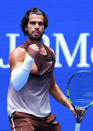 The revealing shirt of Carlos Alcaraz designed by Travis Scott 2026 US Open, Day Two, USTA Billie Jean King National Tennis Center, New York, USA - 31 Aug 2026New York USTA Billie Jean King National T New York (NY) United States of America EDITORIAL USE ONLY No use with unauthorised audio, video, data, fixture lists, club league logos or live services. Online in-match use limited to 120 images, no video emulation. No use in betting, games or single club league player publications. Copyright: xJavierxGarcia Shutterstockx 17124548aq