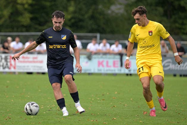 Egemen Sarikaya (TSV Ehningen), 10 a.m., battling for the ball against Luca Damiano Molinari (SG Sonnenhof Großaspach), 21 TSV Ehningen vs. SG Sonnenhof Großaspach, soccer, DB Regio wfv Cup Round of 16, 2026–2027 season, September 2, 2026, TSV Ehningen vs. SG Sonnenhof Großaspach, soccer, DB Regio wfv Cup Round of 16, 2026–2027 season, September 2, 2026, Ehningen Copyright: xEibner-Pressefotox EP_TBR