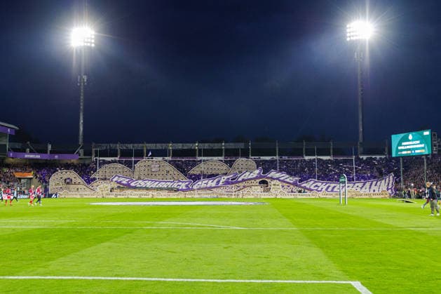 A choreographed display is being performed in the FC Bayern Munich fan section. GER, VfL Osnabrück vs. FC Bayern Munich, Soccer, DFB Cup, 1st Round, 2026–2027 season, September 2, 2026 DFL regulations prohibit any use of photographs as image sequences and or quasi-video GER, VfL Osnabrück vs. FC Bayern Munich, Soccer, DFB Cup, Round 1, 2026–2027 season, September 2, 2026 Osnabrück Copyright: xEibner-Pressefoto JanxRollingerx EP_JSK