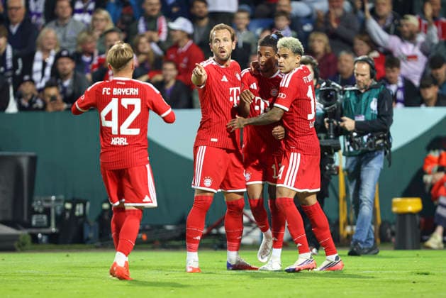 Michael Olise, FC Bayern Munich, celebrates a goal with his teammates after scoring the 1-3 goal during the DFB Cup match between VfL Osnabrück and FC Bayern Munich at Bremer Brücke on September 2, 2026, in Osnabrück, Germany. Photo by Oliver Kaelke, DeFodi Images. Michael Olise of FC Bayern Munich celebrates after scoring his team’s third goal with teammates during the DFB Cup match between VfL Osnabrück and FC Bayern Munich at Bremer Brücke on September 2, 2026 in Osnabrück, Germany Photo by Oliver Kaelke, DeFodi Images Photo by Oliver Kaelke, DeFodi Images