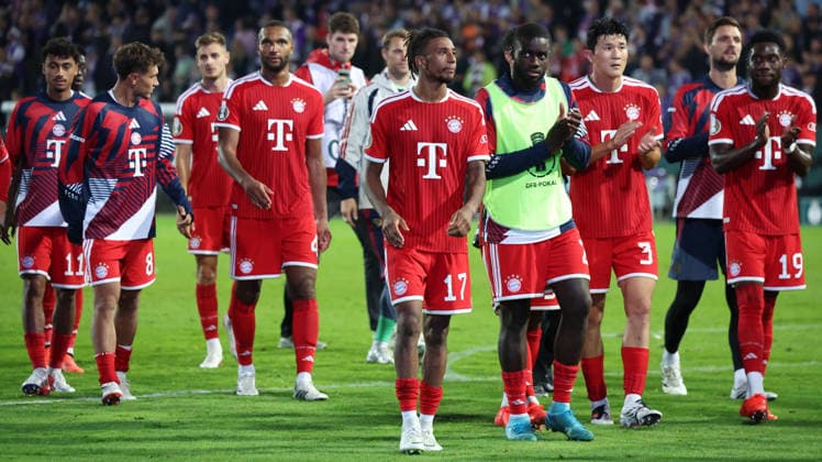 September 2, 2026, xrekx, Soccer, DFB Cup, First Round, VfL Osnabrück vs. FC Bayern Munich, Michael Olise, FC Bayern Munich team, players celebrating after the match, team, players, celebrating at the end of the match, Osnabrück