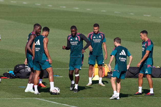 ESP Real Madrid Training Day: Ibrahima Konaté, Antonio Rüdiger, Trent Alexander-Arnold, Jude Bellingham, Vinicius Júnior, Eduardo Camavinga, Yan Diomande, and Brahim Díaz of Real Madrid during the team s training session ahead of LaLiga, LaLiga EA Sports, soccer match against Real Betis at Real Madrid’s Ciudad Deportiva in Valdebebas, Madrid, on September 3, 2026, Spain, Madrid, Spain Copyright: xAgenciaxLOFx