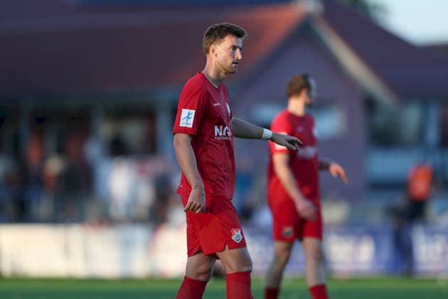 September 4, 2026, Men s, Soccer, 2026–2027 season, Bavarian Regional League, Matchday 7: TSV Aubstadt vs. SpVgg Ansbach; Tim Hüttl 3; TSV Aubstadt player gesturing with arms and hands, giving instructions; Sulzfeld School Stadium, Aubstadt; NGN Arena, Bavaria, Germany
