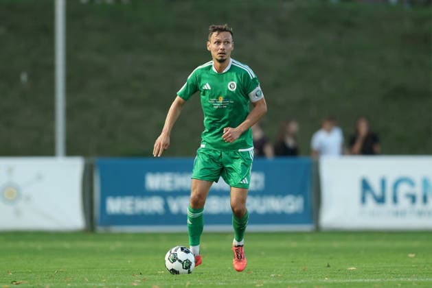 September 4, 2026, Men s Soccer, 2026–2027 Season, Bavarian Regional League, Matchday 7: TSV Aubstadt vs. SpVgg Ansbach, Tobias Dietrich 6, SpVgg Ansbach in possession, Sulzfeld Schulstadion, Aubstadt, NGN Arena, Bavaria, Germany