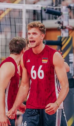 GER, Volleyball, European Championship Warm-up Match, Friendly Match, Germany vs. Netherlands, September 4, 2004, 26 points for Germany, Erik Röhrs 66, Germany, Photo: HMB Media, Etienne Schlick Copyright: HMBxMedia EtiennexSchlick